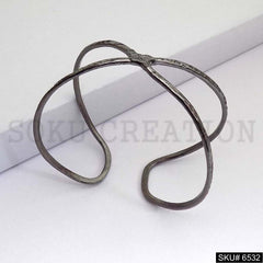 Silver & Metal Plated Delicate Statement Design of Unique Cuff SKU6532