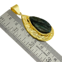 A Big Handmade Labradorite Stone Pendant SKU7403