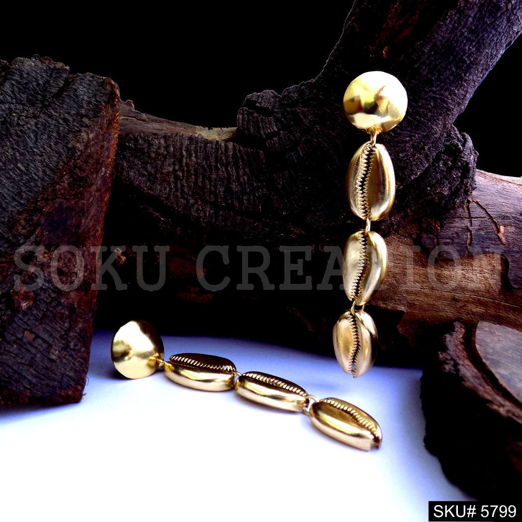 Gold plated Handmade Shell Designer Drop and Dangle Earring SKU5799