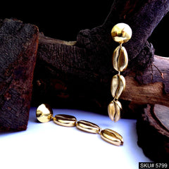 Gold plated Handmade Shell Designer Drop and Dangle Earring SKU5799