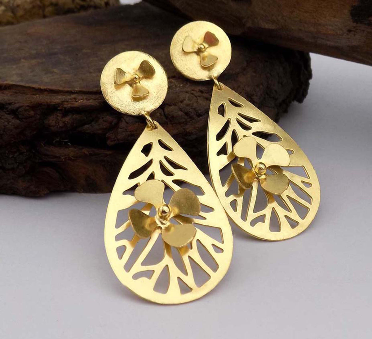 Gold plated Handmade Design Flower Drop and Dangle Earring SKU6065