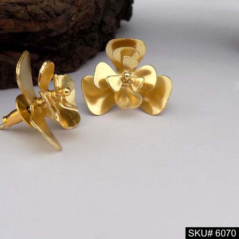 Gold plated Handmade Design Flower Stud Earring SKU6070