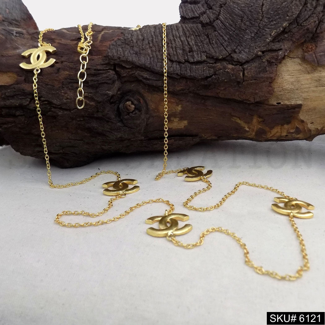 Gold Plated Chain Necklace with Curve Design of Long Chain Necklace SKU6121