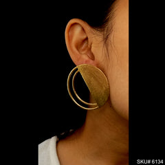 Geometric Half-Moon Stud