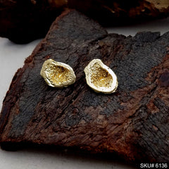 Hammered Stud