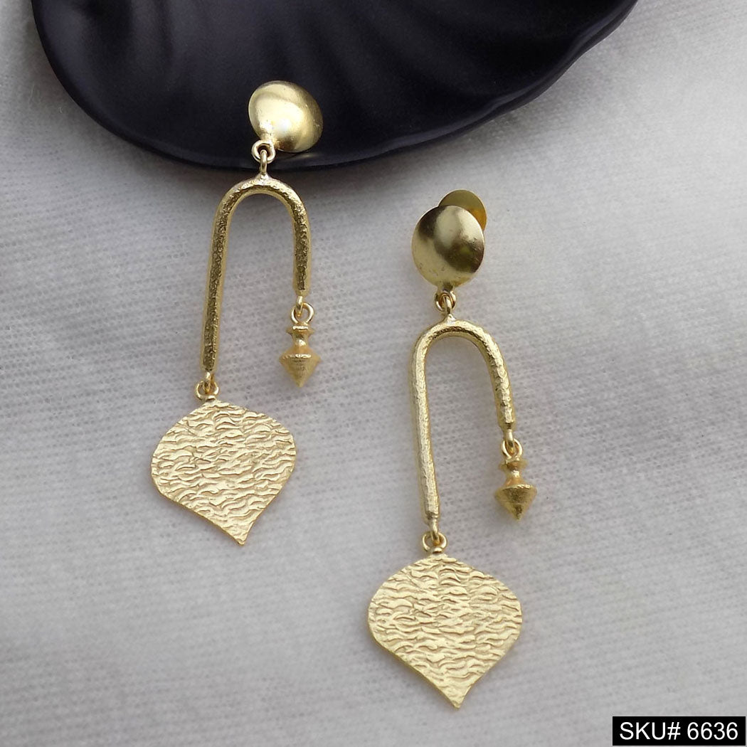 Arch Earrings