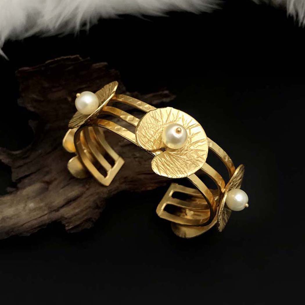 Gold Plated Plain Statement Leaf Pearl on Cuff SKU6950