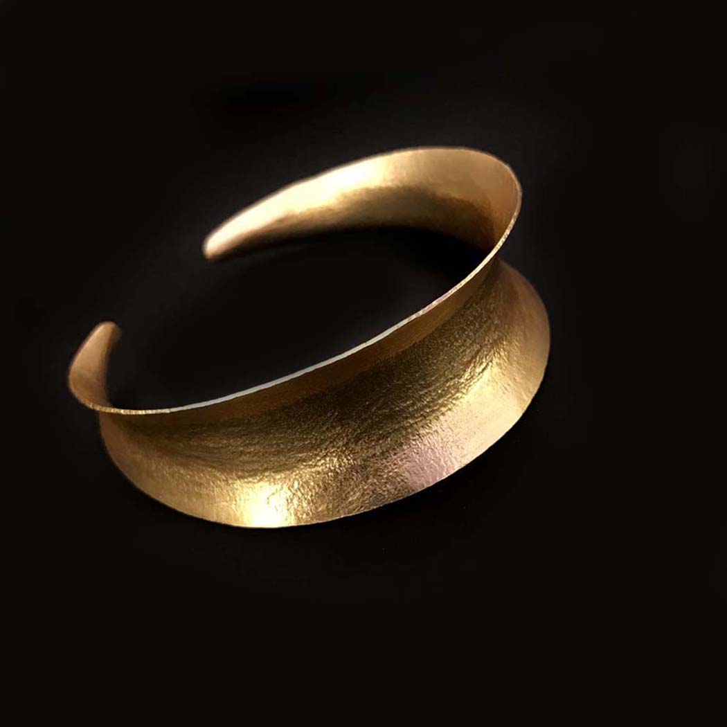 Gold Plated Curve Plain Statement Designer Cuff SKU7046