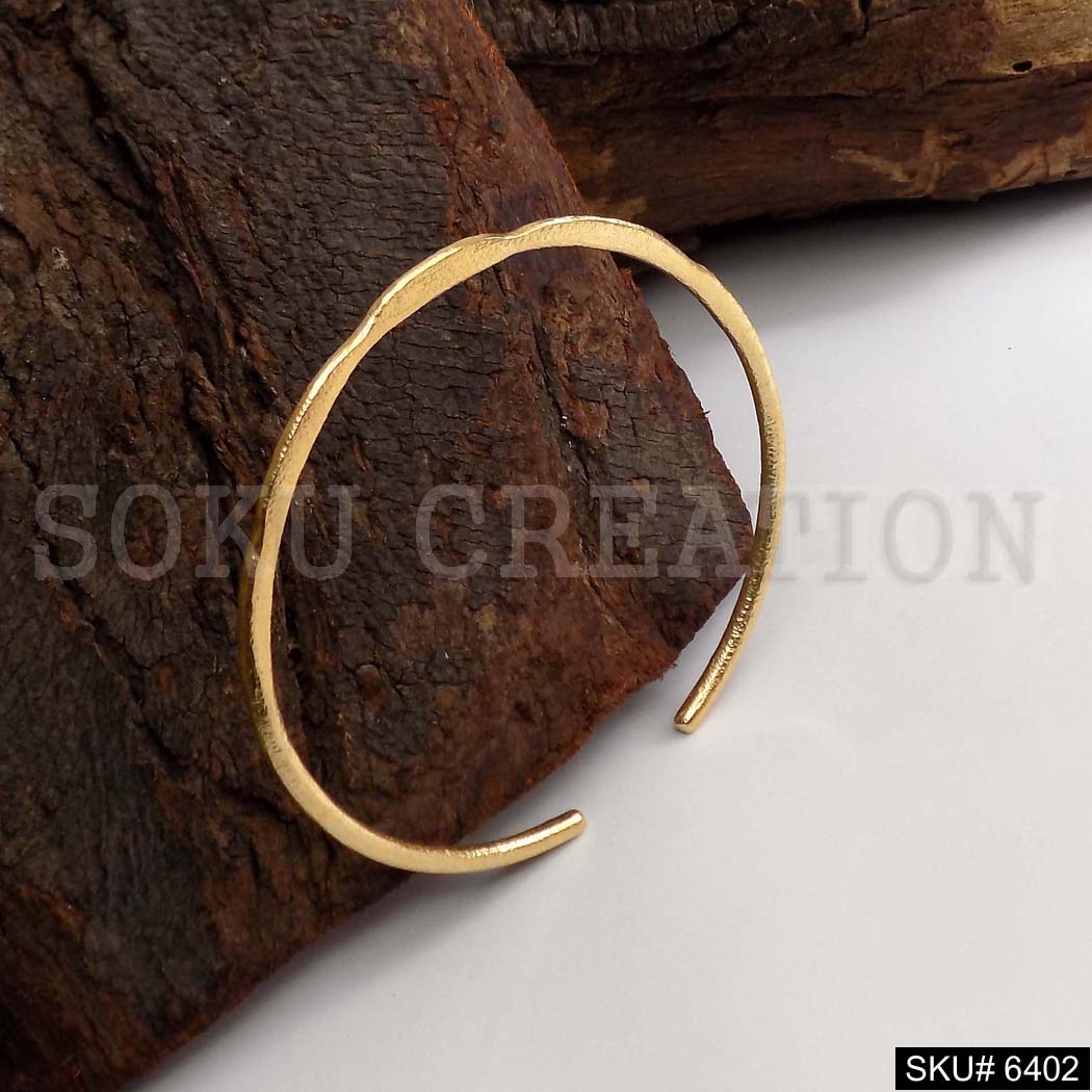 Gold Plated Plain Hammered Round Shape Handmade Design of Cuff SKU6402