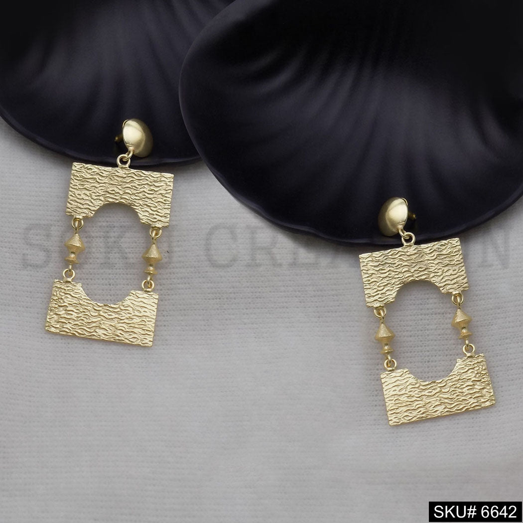 Gold plated Statement Unique Handmade Design of Drop and Dangle Earring SKU6642
