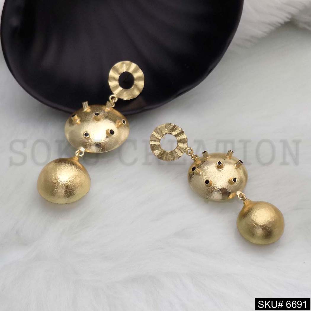Gold plated Unqiue Designer Drop and Dangle Earrings SKU6691