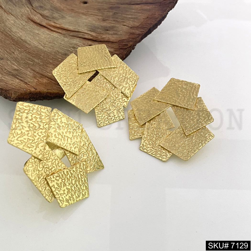 Gold plated Unique Statement Design Flower Jewelry Set Earring sand Ring SKU7129